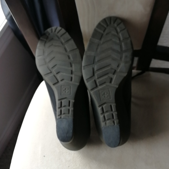 Dr Martens size 7 shoes - Picture 3 of 5